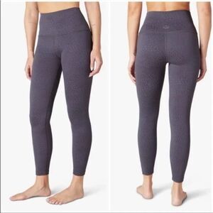 Beyond Yoga Feline Jacquard High Waisted Legging size M